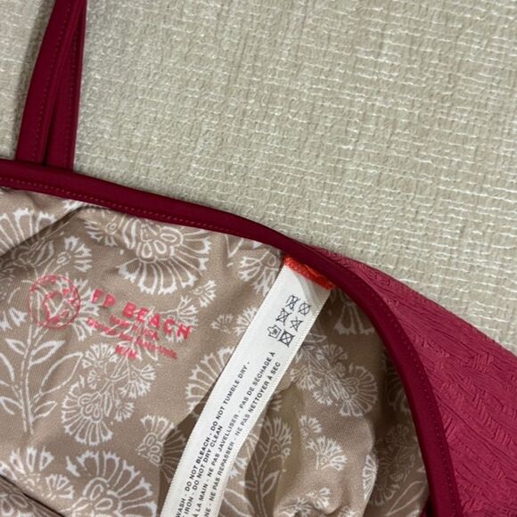 Free People Beach Amber One Piece Swimsuit Free-est FP Pink Berry Sz Medium NEW - Picture 7 of 9